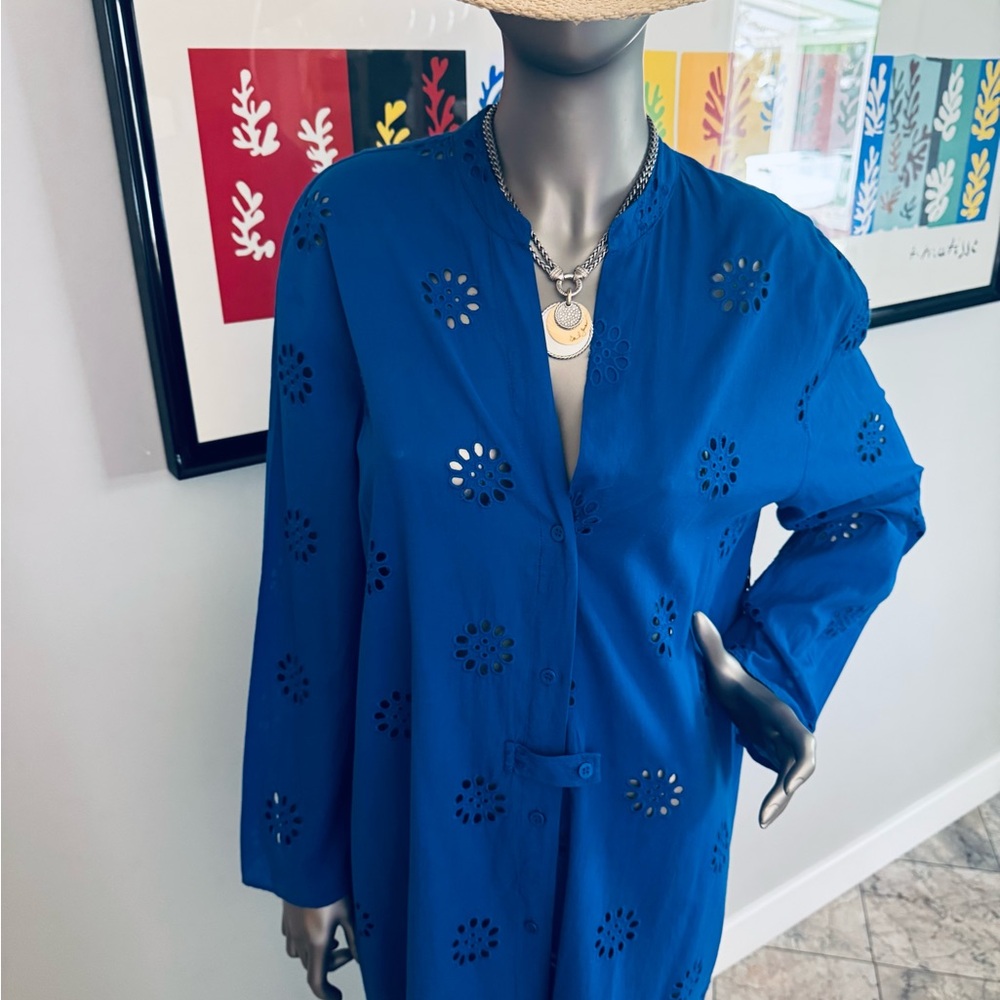 Zara of Paris / Vibrant Blue Eyelet Button-Up Dress or Duster - Picture 7 of 14